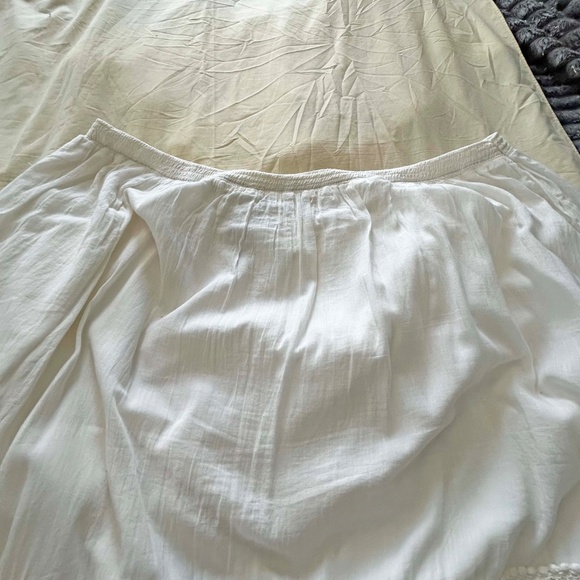 PEASANT SKIRT, LIGHT & AIRY, WINTER WHITE, SIZE 4X, CROCHET LACE DETAILS, LONG - Picture 8 of 12